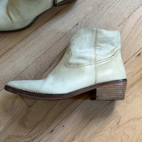 Vintage Foundry Company Western Boots - Picture 2 of 2